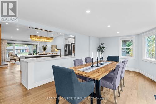 4017 Grapehill Avenue, Burlington, ON - Indoor Photo Showing Dining Room