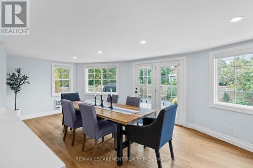 4017 Grapehill Avenue, Burlington, ON - Indoor Photo Showing Dining Room