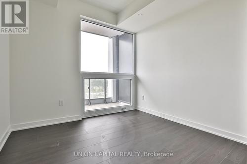 1002 - 28 Ann Street, Mississauga, ON - Indoor Photo Showing Other Room