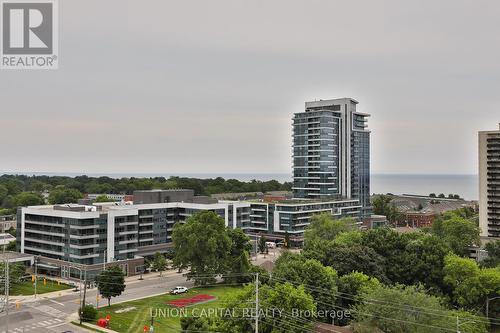 1002 - 28 Ann Street, Mississauga, ON - Outdoor With View