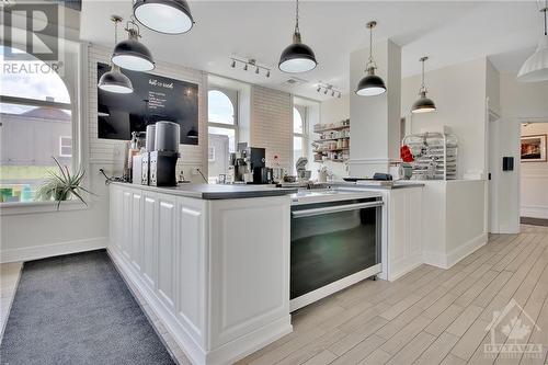 20 Beckwith Street N, Smiths Falls, ON - Indoor Photo Showing Kitchen