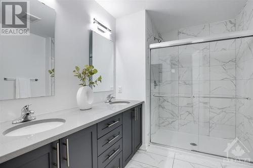 Spacious Primary Ensuite - 572 Halo Private, Ottawa, ON - Indoor Photo Showing Bathroom