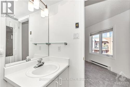 404C - 997 North River Road, Ottawa, ON - Indoor Photo Showing Bathroom