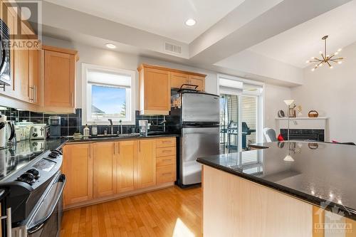 36 Edenvale Drive, Ottawa, ON - Indoor Photo Showing Kitchen