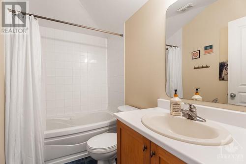 36 Edenvale Drive, Ottawa, ON - Indoor Photo Showing Bathroom