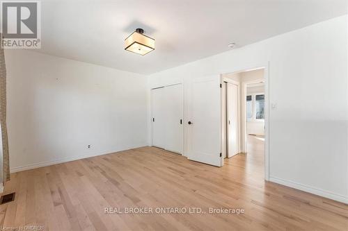 106 Simcoe Street E, Hamilton, ON - Indoor Photo Showing Other Room