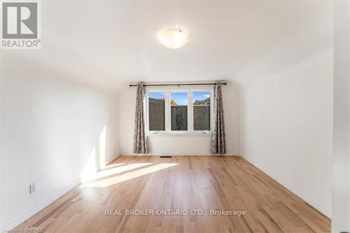 106 Simcoe Street E, Hamilton, ON - Indoor Photo Showing Other Room