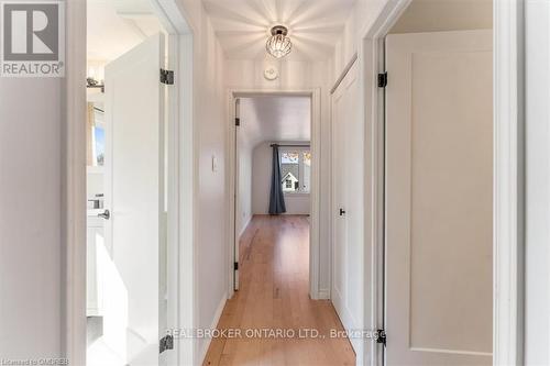 106 Simcoe Street E, Hamilton, ON - Indoor Photo Showing Other Room