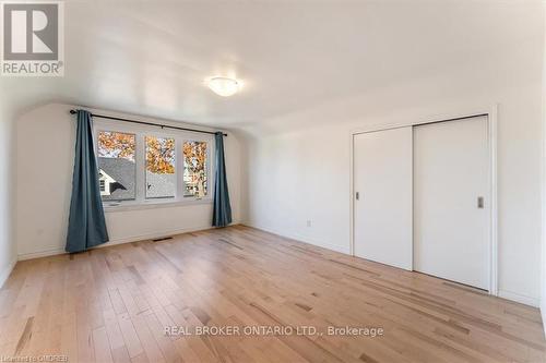 106 Simcoe Street E, Hamilton, ON - Indoor Photo Showing Other Room