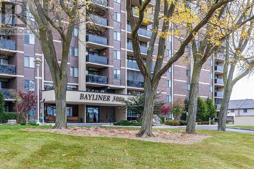 1808 - 301 Frances Avenue, Hamilton, ON 