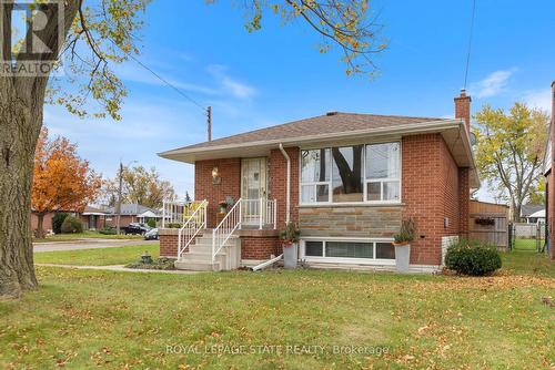 814 Tenth Avenue, Hamilton, ON - Outdoor