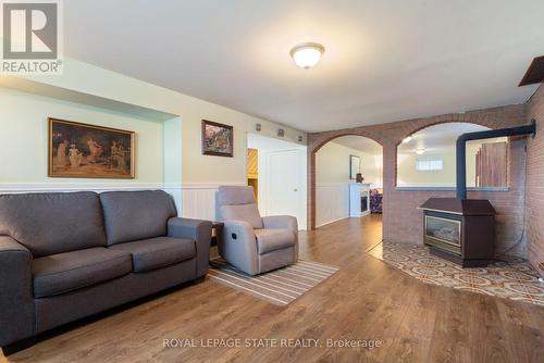 814 Tenth Avenue, Hamilton, ON - Indoor Photo Showing Living Room With Fireplace