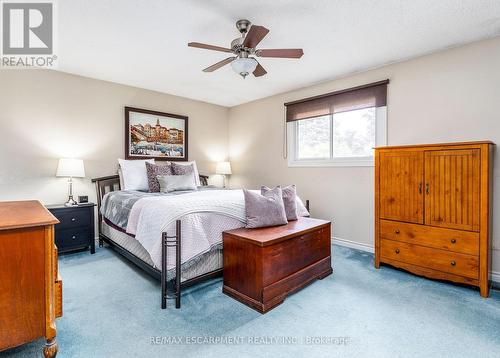 19 Isabel Drive, Brantford, ON - Indoor Photo Showing Bedroom