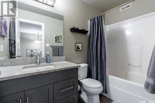 150 3229 Elgaard Drive, Regina, SK - Indoor Photo Showing Bathroom