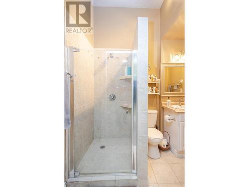 1953 Bayview Court, West Kelowna, BC - Indoor Photo Showing Bathroom