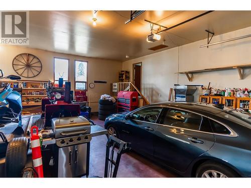 108 Ford Street, Revelstoke, BC - Indoor Photo Showing Garage