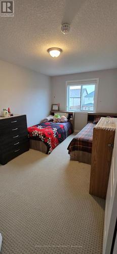 707 Guiness Way, London, ON - Indoor Photo Showing Bedroom