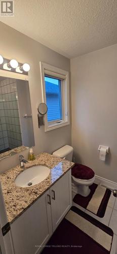 707 Guiness Way, London, ON - Indoor Photo Showing Bathroom