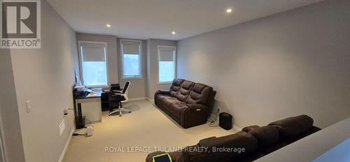 707 Guiness Way, London, ON - Indoor