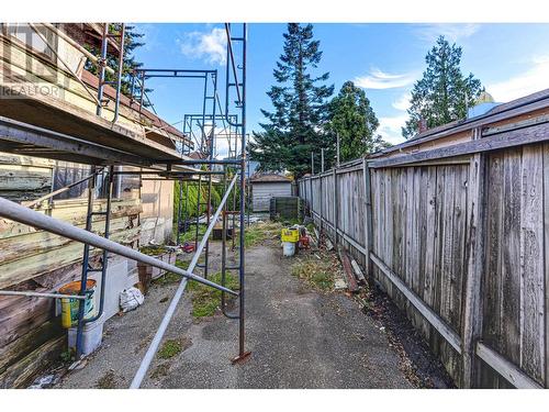 7474 Edmonds Street, Burnaby, BC 