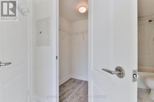 302 - 60 Brian Harrison Way, Toronto, ON - Indoor Photo Showing Bathroom