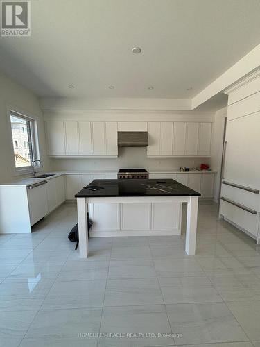 20 Pickford Street, Vaughan, ON - Indoor Photo Showing Kitchen