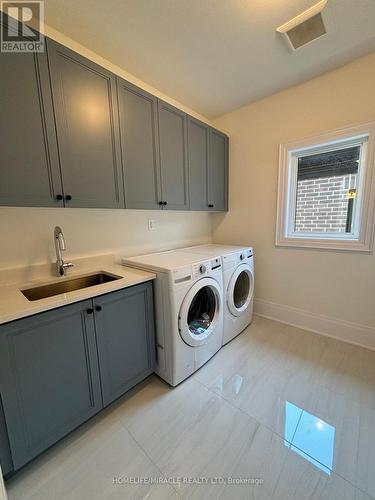 20 Pickford Street, Vaughan, ON - Indoor Photo Showing Laundry Room