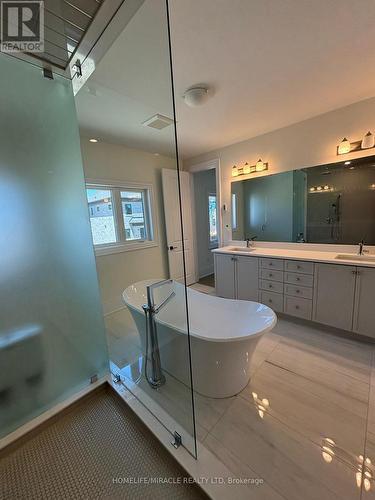 20 Pickford Street, Vaughan, ON - Indoor Photo Showing Bathroom