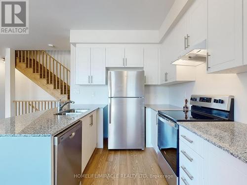 41 Kintall Way, Vaughan, ON - Indoor Photo Showing Kitchen With Stainless Steel Kitchen With Double Sink With Upgraded Kitchen