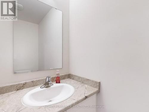 41 Kintall Way, Vaughan, ON - Indoor Photo Showing Bathroom