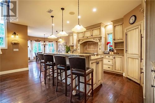 2600 Whitson Drive, Val Caron, ON - Indoor Photo Showing Kitchen With Upgraded Kitchen