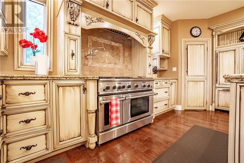 2600 Whitson Drive, Val Caron, ON - Indoor Photo Showing Kitchen