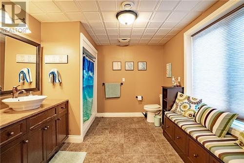 2600 Whitson Drive, Val Caron, ON - Indoor Photo Showing Bathroom