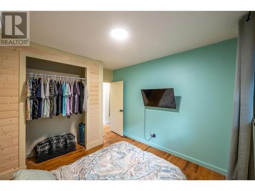 282 Bassett Avenue, Penticton, BC - Indoor Photo Showing Bedroom