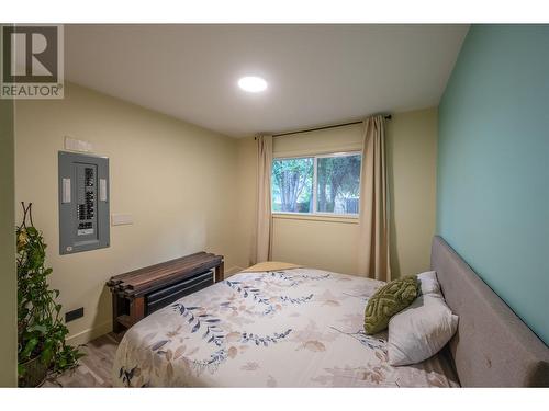 282 Bassett Avenue, Penticton, BC - Indoor Photo Showing Bedroom