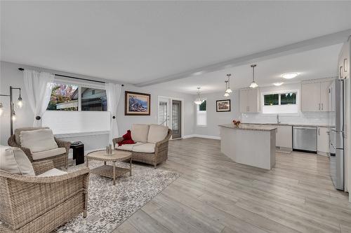 3493 Oak Crescent, West Kelowna, BC - Indoor