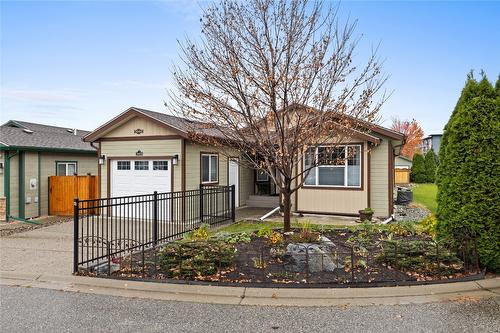 3493 Oak Crescent, West Kelowna, BC - Outdoor