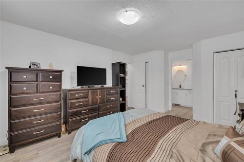 3493 Oak Crescent, West Kelowna, BC - Indoor Photo Showing Bedroom