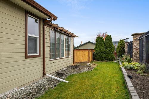 3493 Oak Crescent, West Kelowna, BC - Outdoor With Exterior