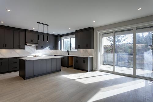 1675 Harbour View Crescent, West Kelowna, BC - Indoor Photo Showing Kitchen With Upgraded Kitchen