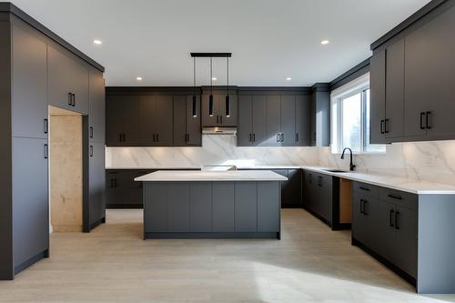 1675 Harbour View Crescent, West Kelowna, BC - Indoor Photo Showing Kitchen With Upgraded Kitchen