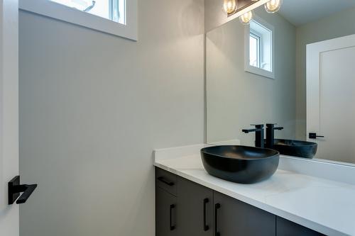 1675 Harbour View Crescent, West Kelowna, BC - Indoor Photo Showing Bathroom