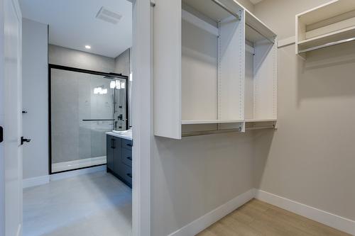 1675 Harbour View Crescent, West Kelowna, BC - Indoor With Storage