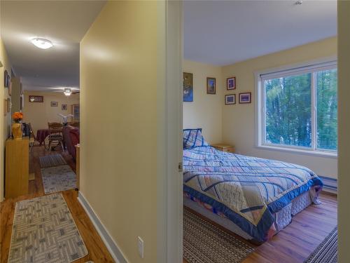 308-1750 Atkinson Street, Penticton, BC - Indoor Photo Showing Bedroom