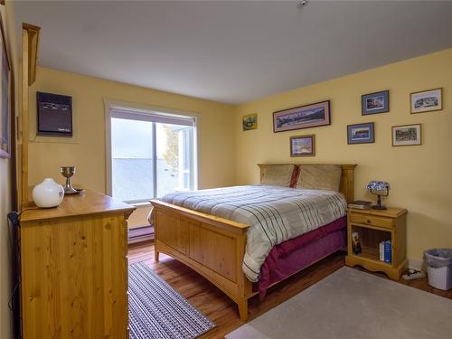 308-1750 Atkinson Street, Penticton, BC - Indoor Photo Showing Bedroom