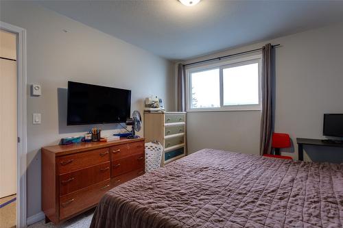 29-1471 Inkar Road, Kelowna, BC - Indoor Photo Showing Bedroom