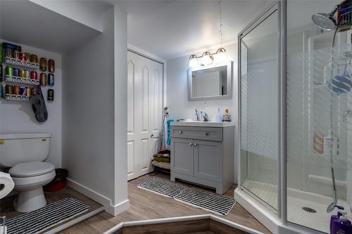 29-1471 Inkar Road, Kelowna, BC - Indoor Photo Showing Bathroom