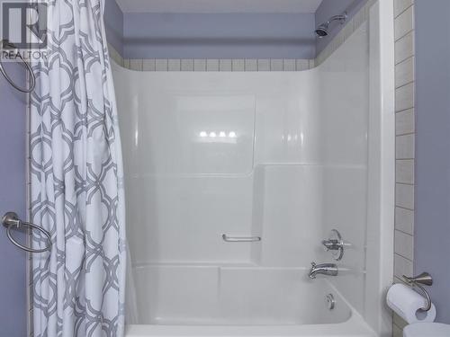 2113 Atkinson Street Unit# 904, Penticton, BC - Indoor Photo Showing Bathroom