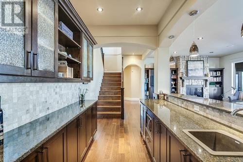 734 Kuipers Crescent, Kelowna, BC - Indoor Photo Showing Kitchen