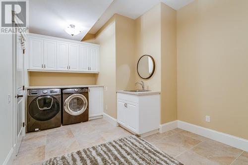 734 Kuipers Crescent, Kelowna, BC - Indoor Photo Showing Laundry Room